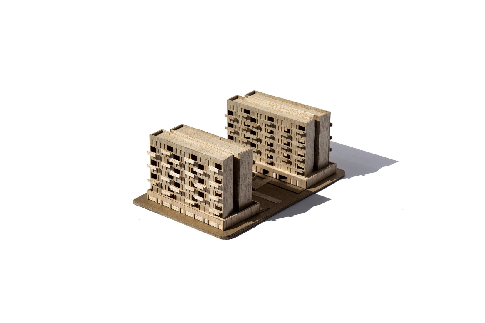 Maqueta. Edificio Residencial Alborada por Alejandro Muñoz Miranda.