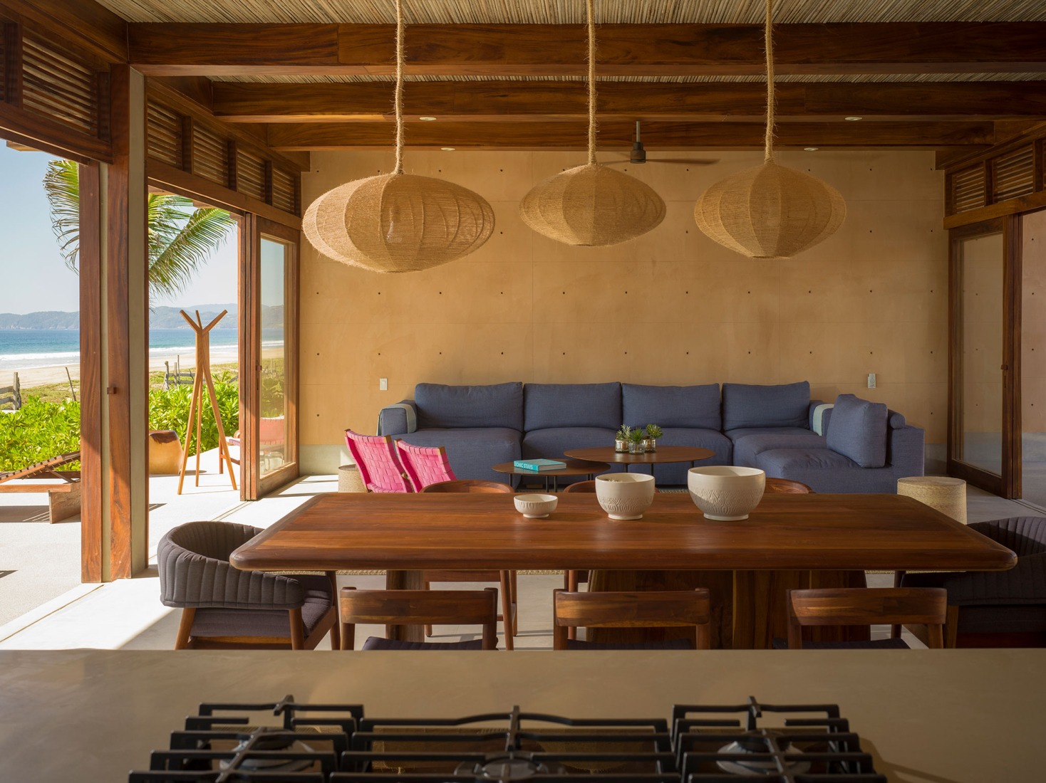 Conjunto Lyons por CAAM + Arquitectos. Fotografía por Claudio Napolitano.