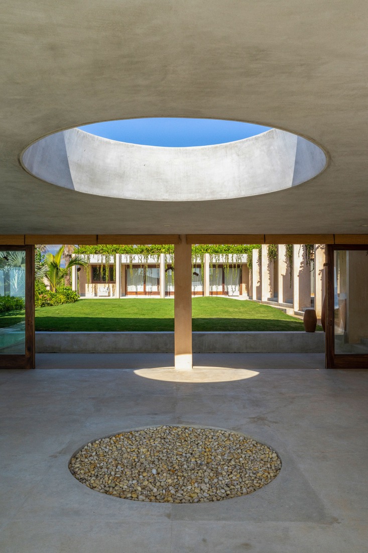 Conjunto Lyons por CAAM + Arquitectos. Fotografía por Claudio Napolitano.