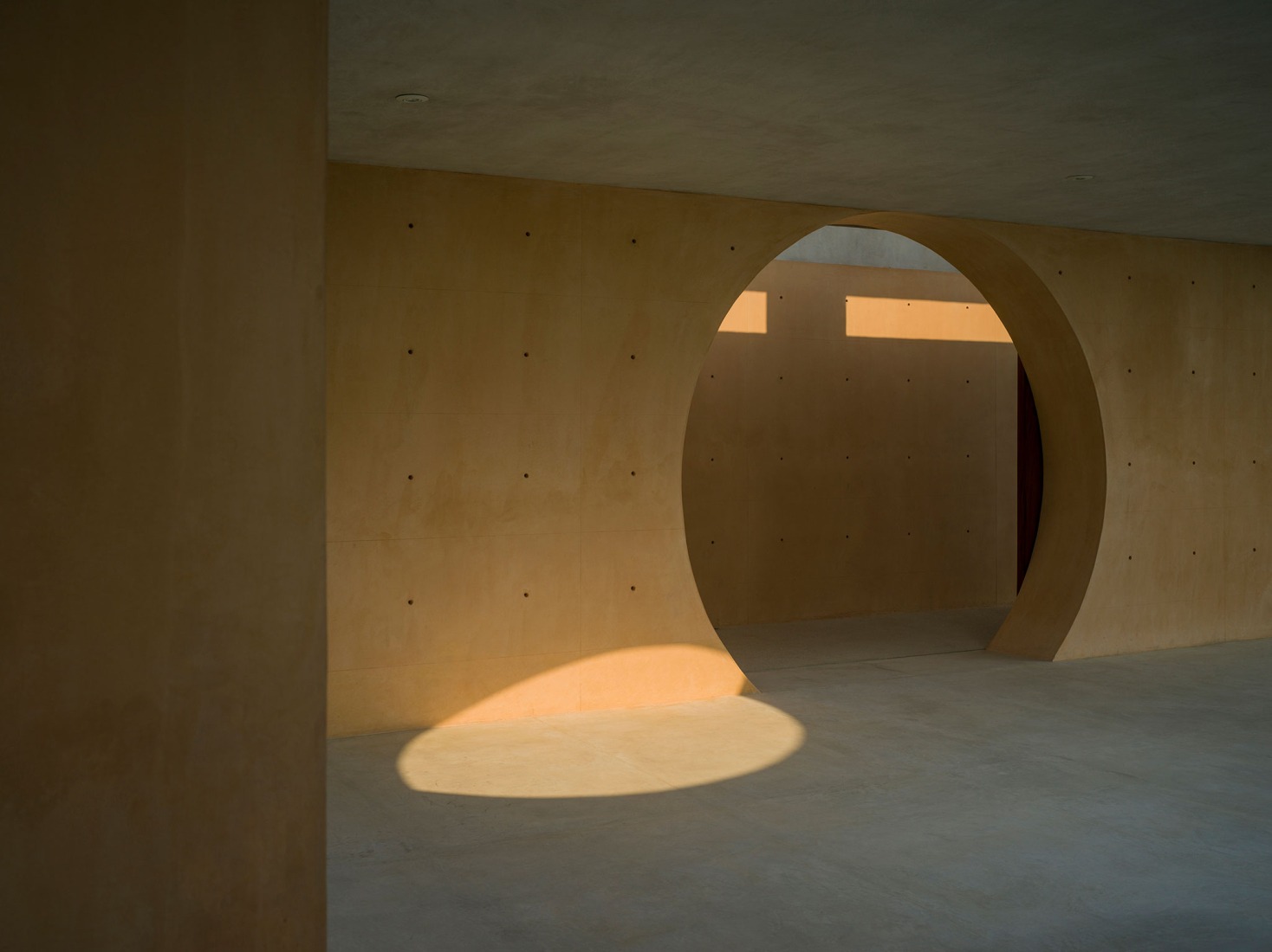 Conjunto Lyons por CAAM + Arquitectos. Fotografía por Claudio Napolitano.