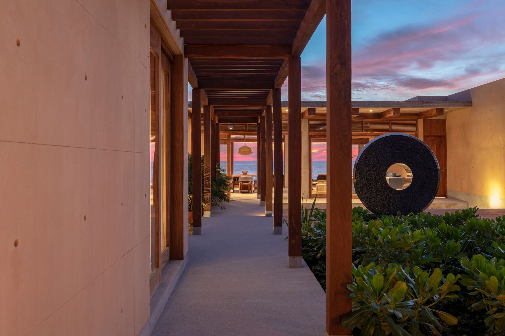 Conjunto Lyons por CAAM + Arquitectos. Fotografía por Claudio Napolitano.