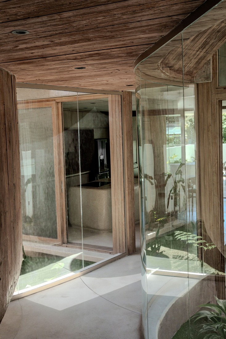 Forest House by GRIZZO Studio. Photograph by Federico Kulekdjian.