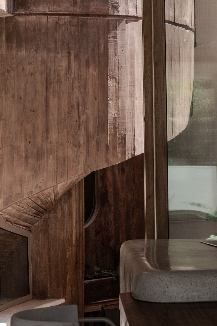 Forest House by GRIZZO Studio. Photograph by Federico Kulekdjian.