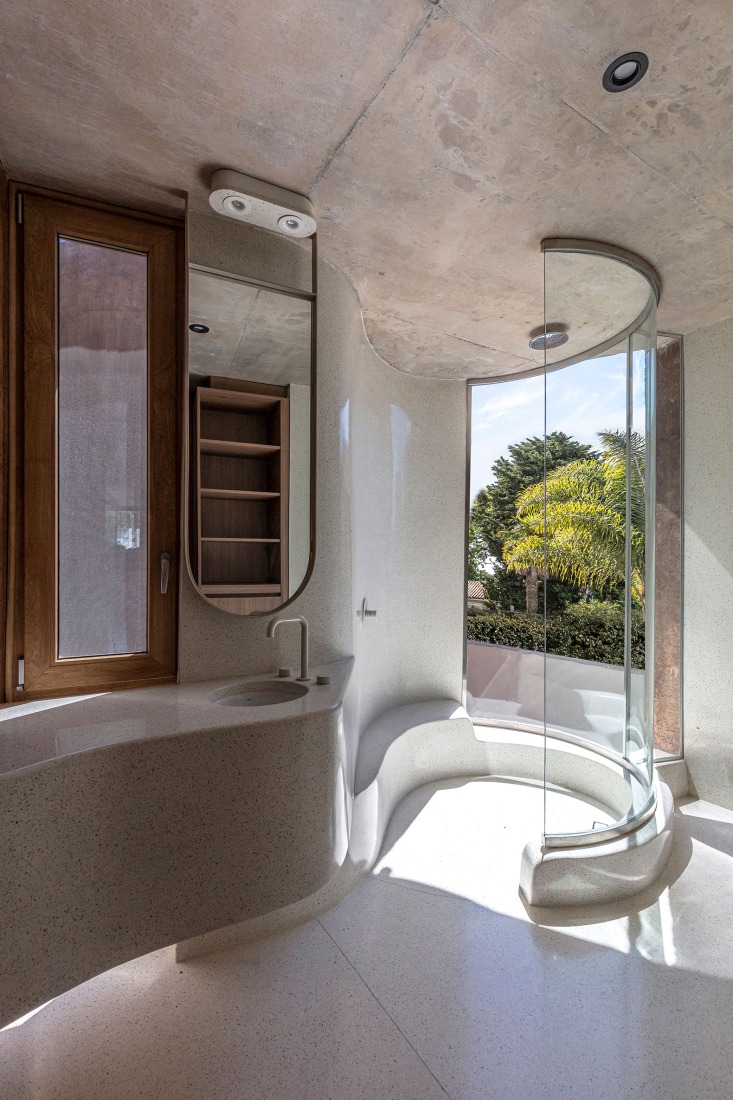 Forest House by GRIZZO Studio. Photograph by Federico Kulekdjian.