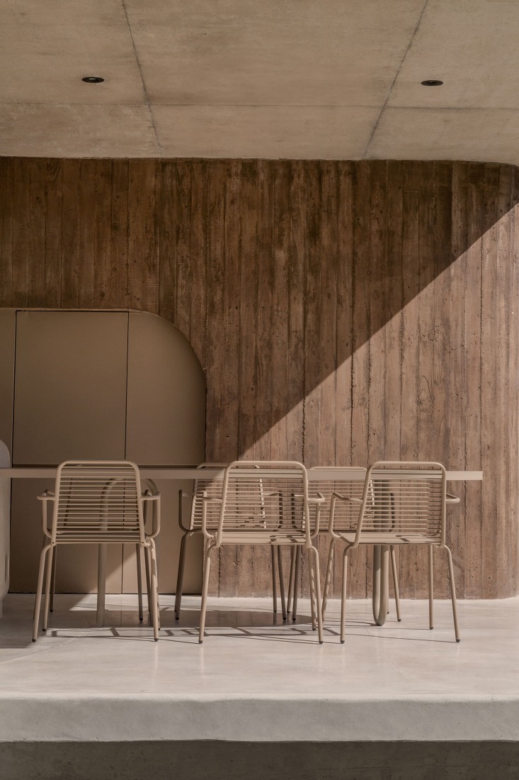 Forest House by GRIZZO Studio. Photograph by Federico Kulekdjian.