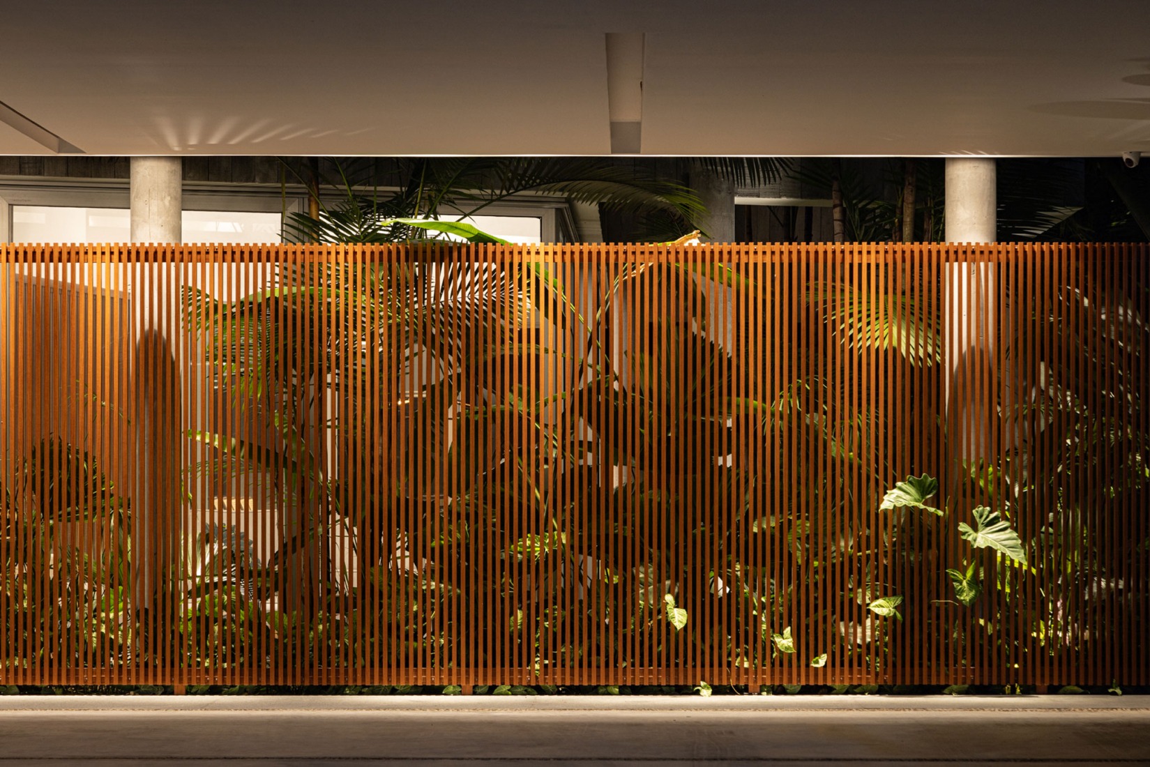 "Casa da Sombra" by Laurent Troost Architectures. Photograph by Joana França.