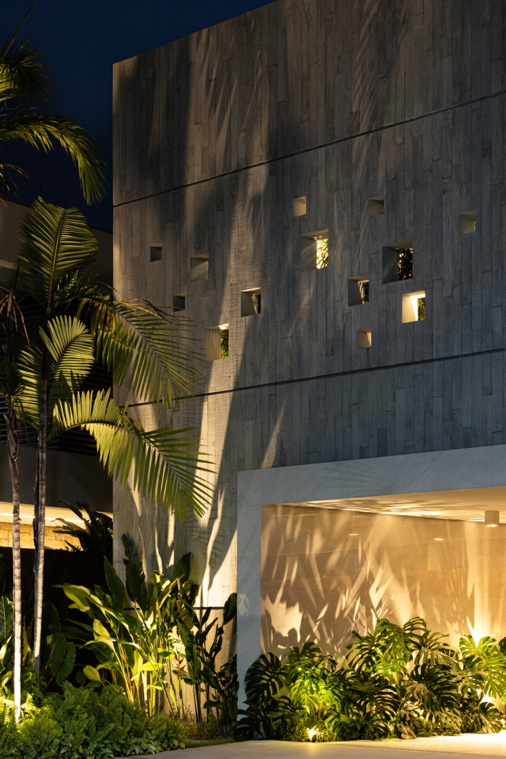 Site plan. "Casa da Sombra" by Laurent Troost Architectures.