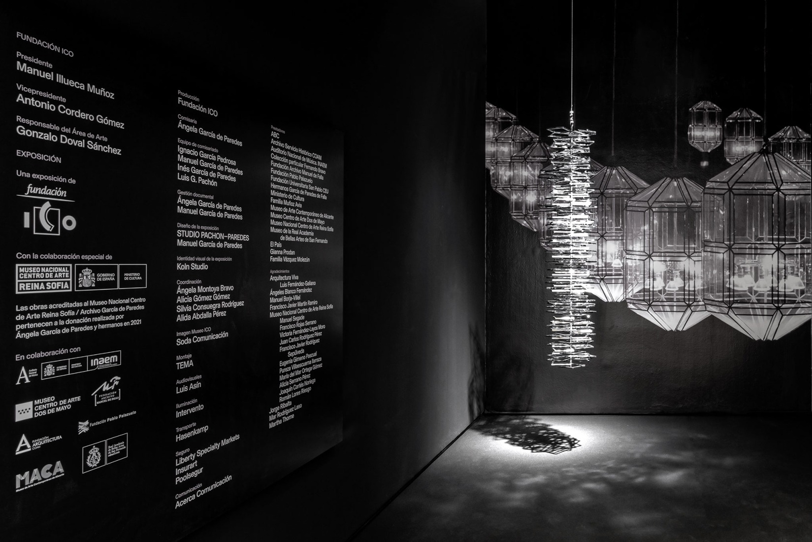 Espacio expositivo en el Museo ICO por Studio Pachón-Paredes. Fotografía por Luis Asín.