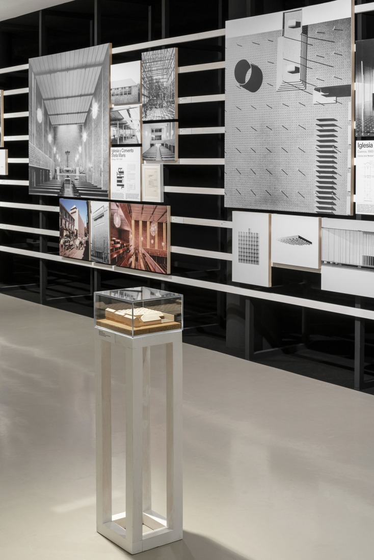 Espacio expositivo en el Museo ICO por Studio Pachón-Paredes. Fotografía por Luis Asín.