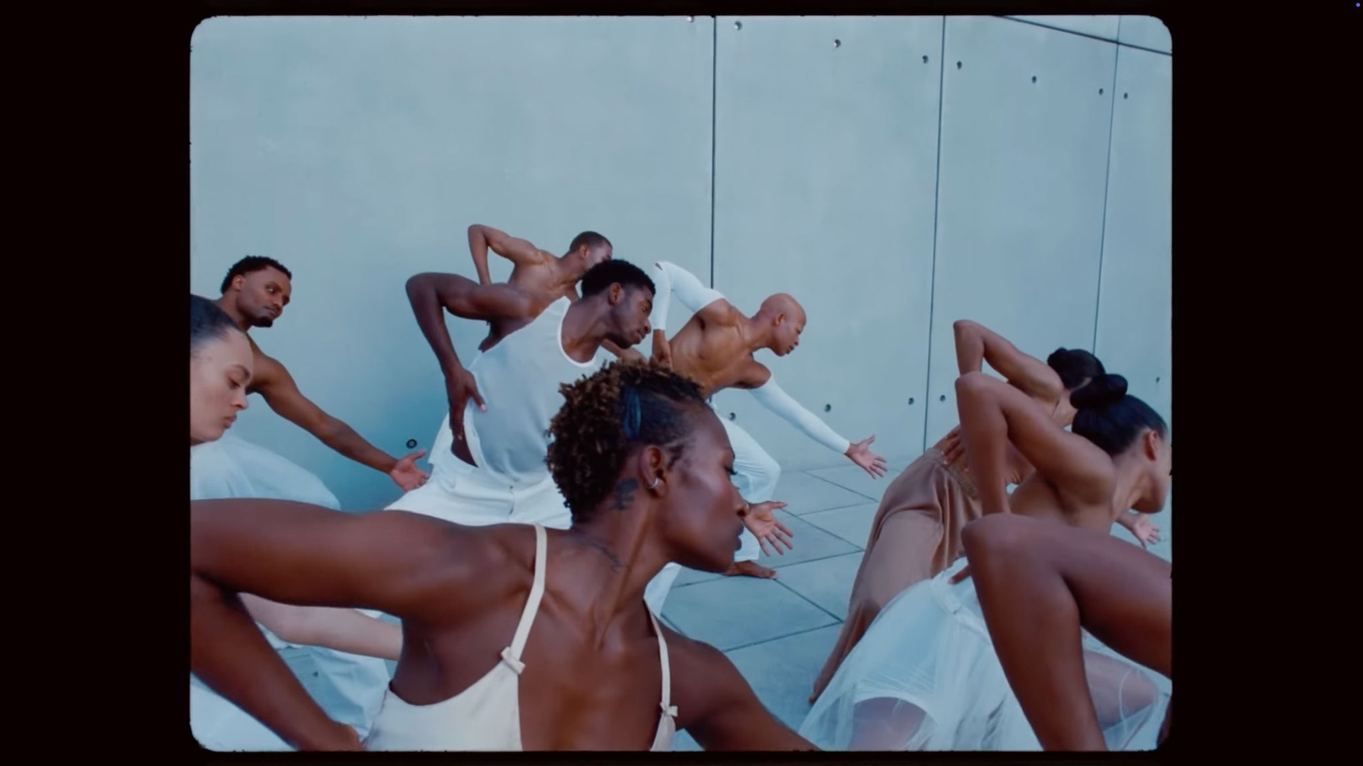 Echoes of Ailey.