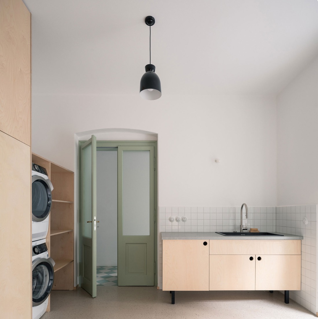 House in Kutná Hora by BYRÓ architekti. Photograph by Alex Shoots Buildings.