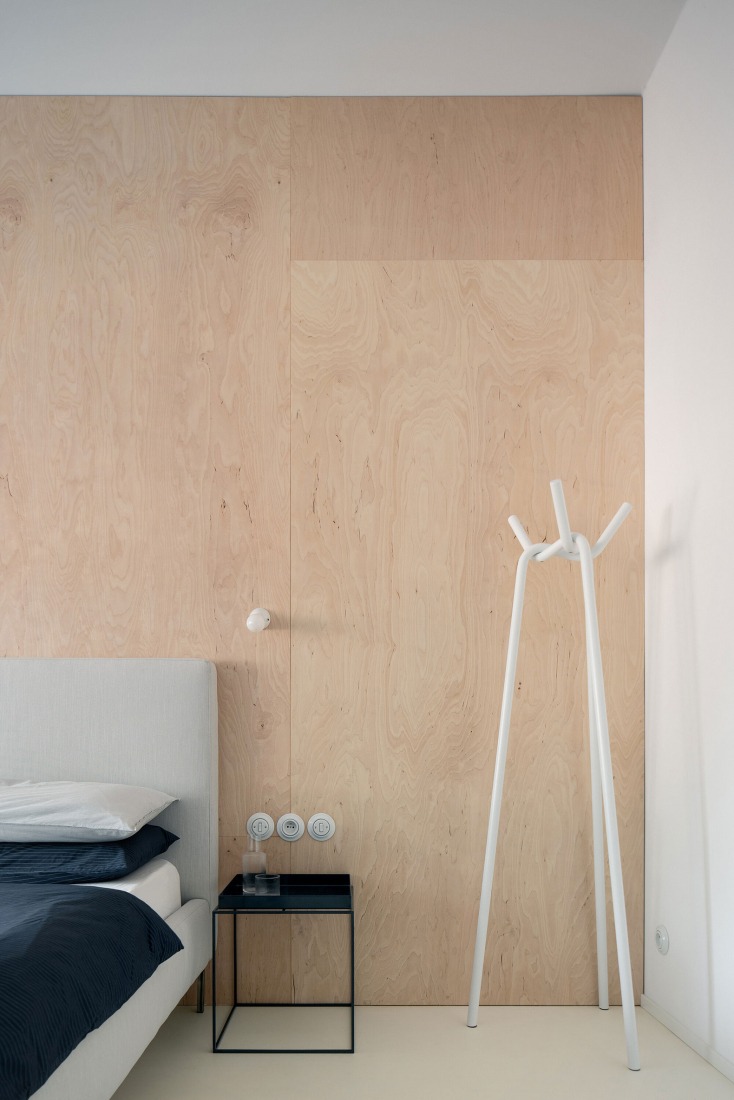 House in Kutná Hora by BYRÓ architekti. Photograph by Alex Shoots Buildings.