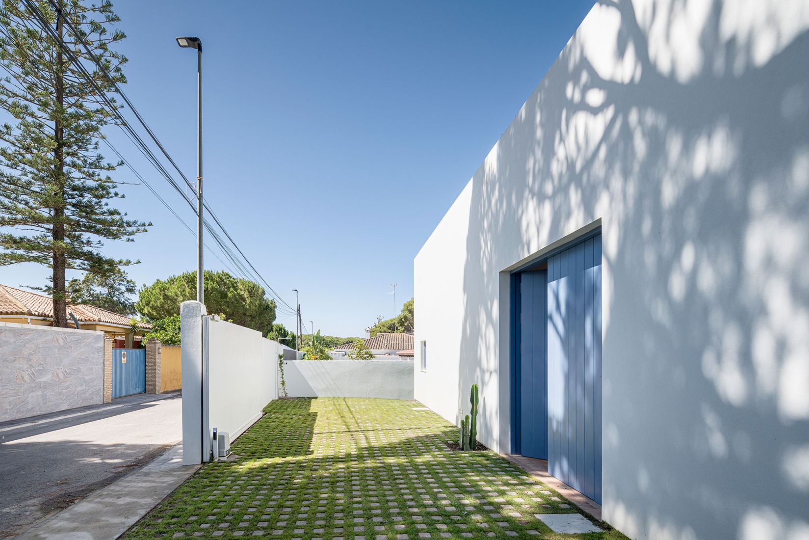 Urban cortijo-house by José Manuel Martínez Rodríguez. Photograph by Juan Carlos Lagares.