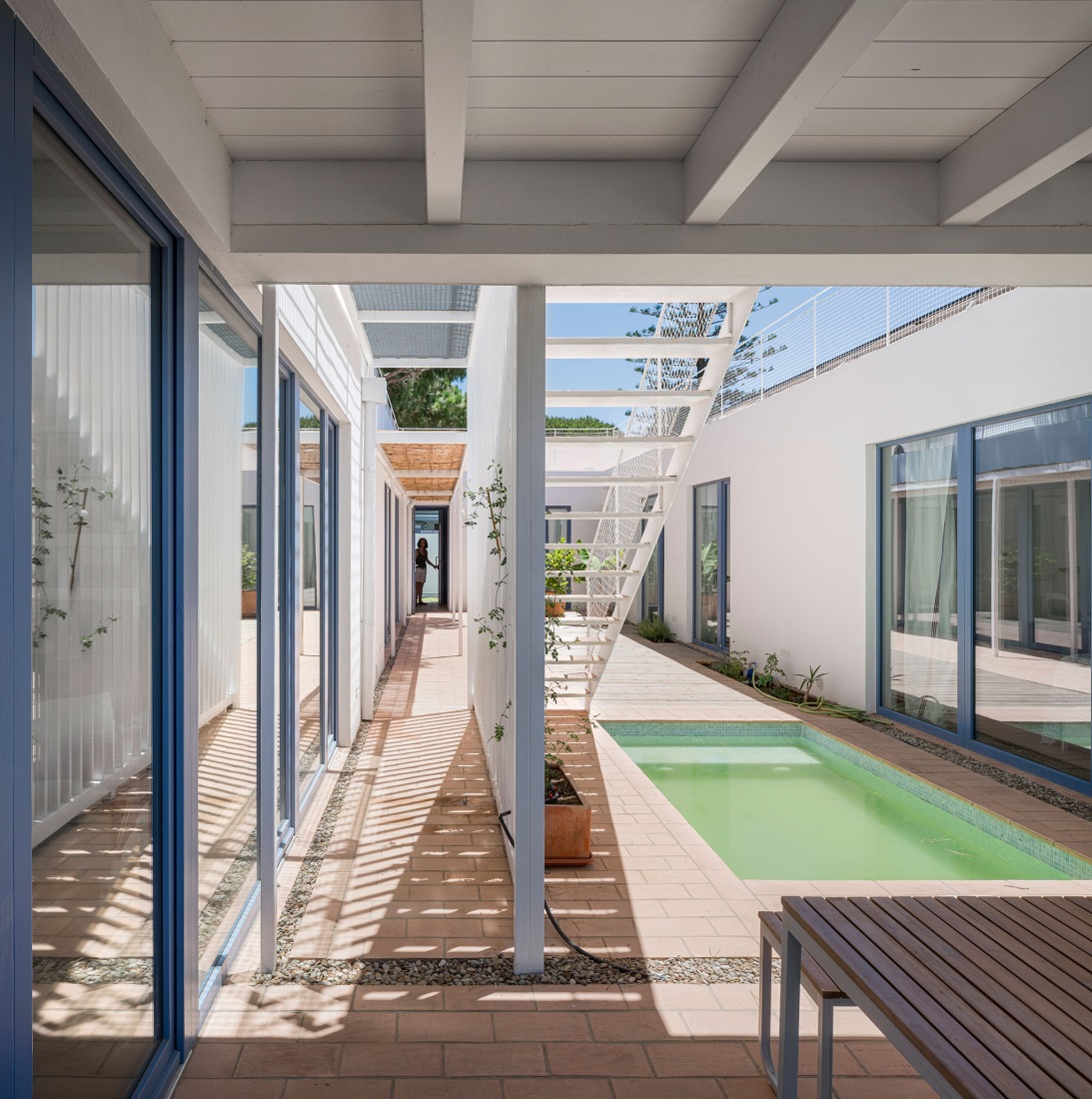 Urban cortijo-house by José Manuel Martínez Rodríguez. Photograph by Juan Carlos Lagares.