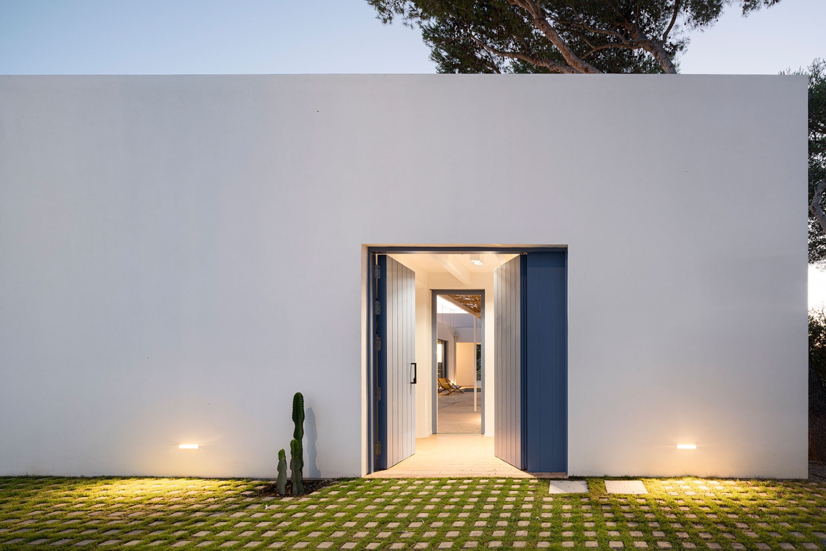 Urban cortijo-house by José Manuel Martínez Rodríguez. Photograph by Juan Carlos Lagares.