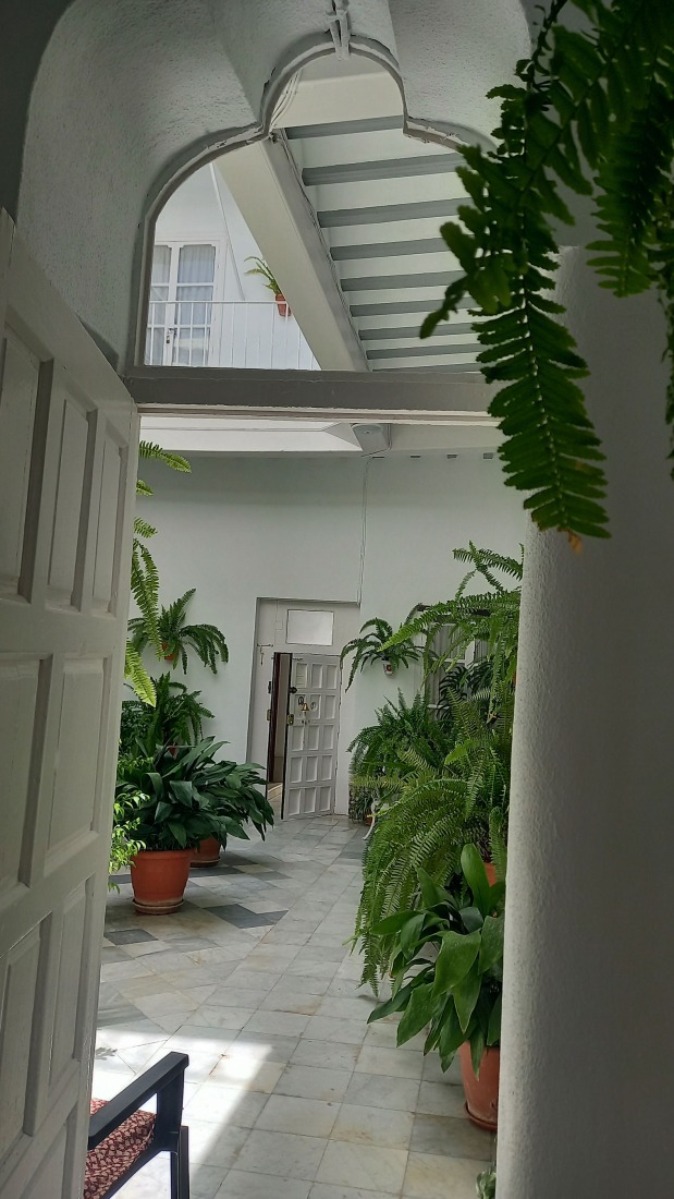Patios of Chiclana. Urban cortijo-house by José Manuel Martínez Rodríguez.