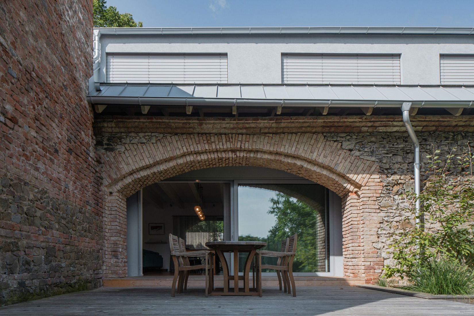 The Forgotten Barn by Karnet architekti. Photograph by Petr Polák.