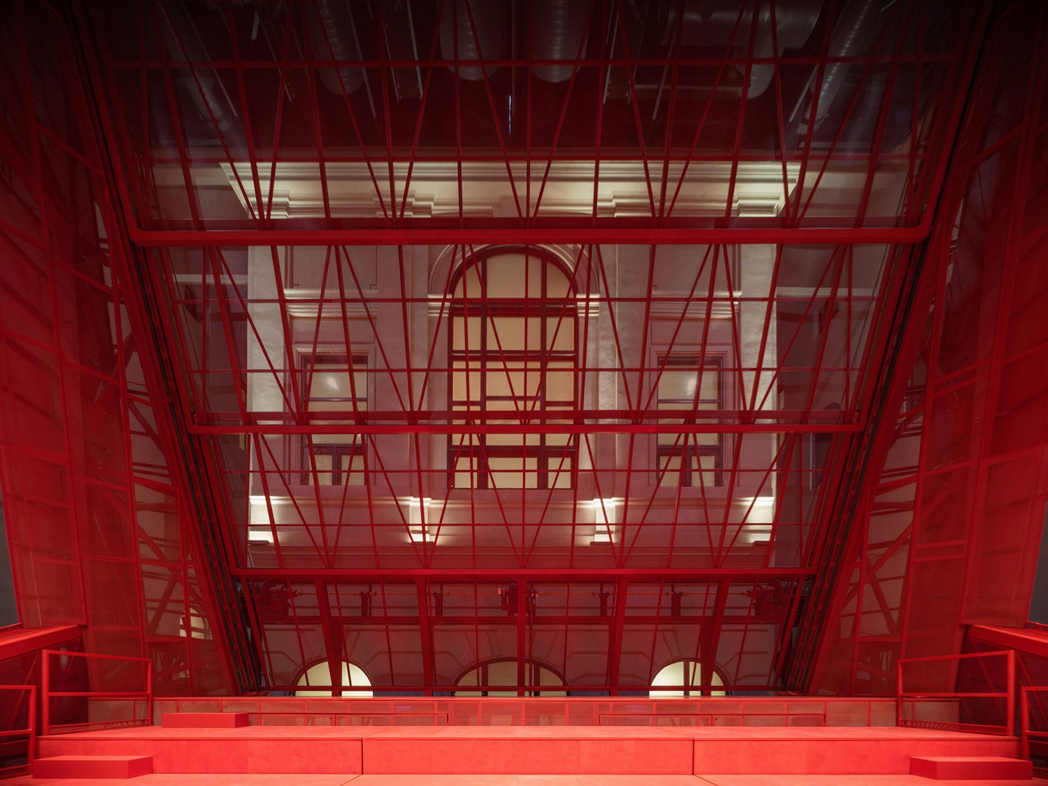 Sala de conciertos en el Balneario Imperial por Petr Hájek ARCHITEKTI. Fotografía por Petr Polák.