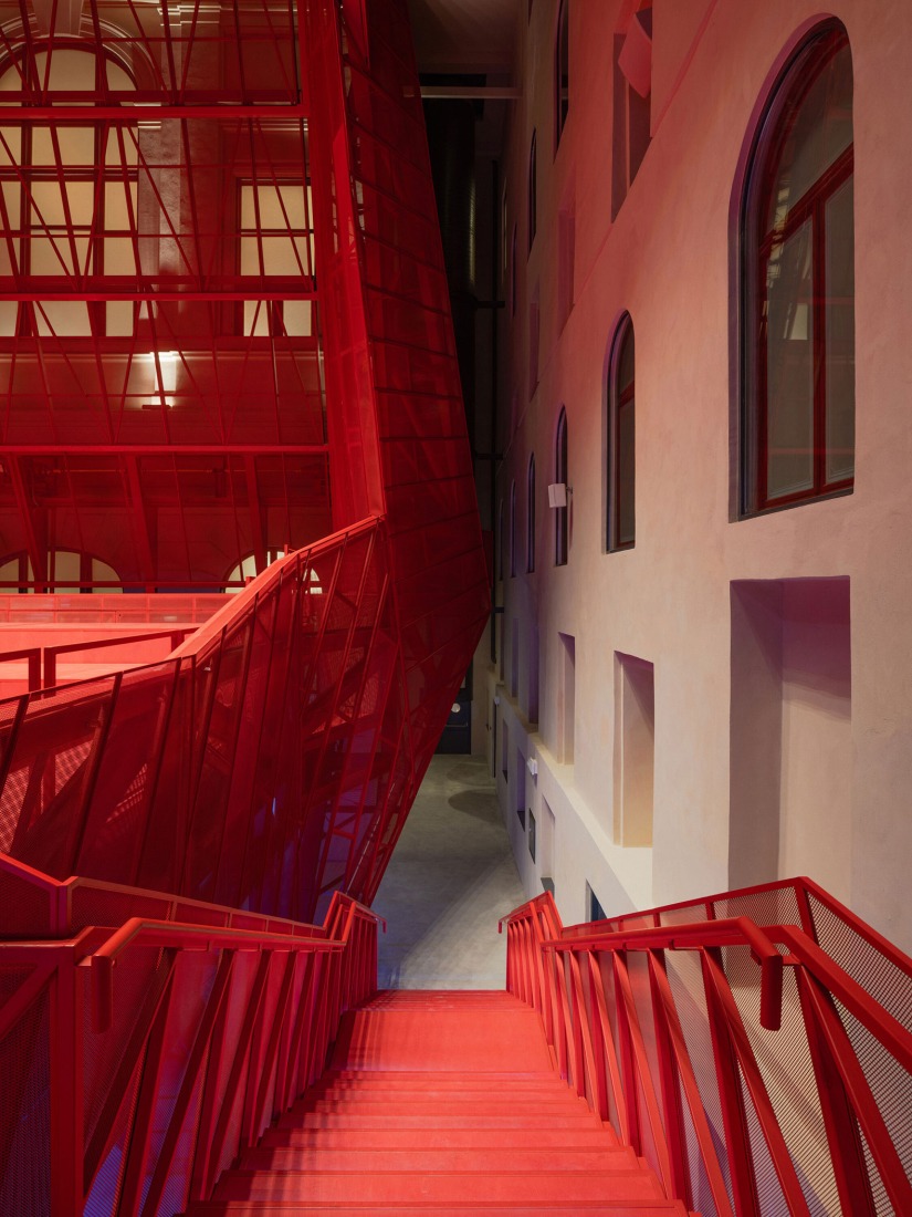 Sala de conciertos en el Balneario Imperial por Petr Hájek ARCHITEKTI. Fotografía por Petr Polák.