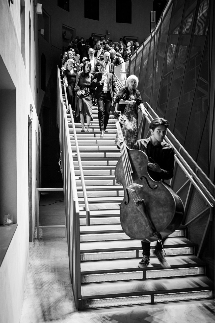 Sala de conciertos en el Balneario Imperial por Petr Hájek ARCHITEKTI. Fotografía por Pavel Nasadil.