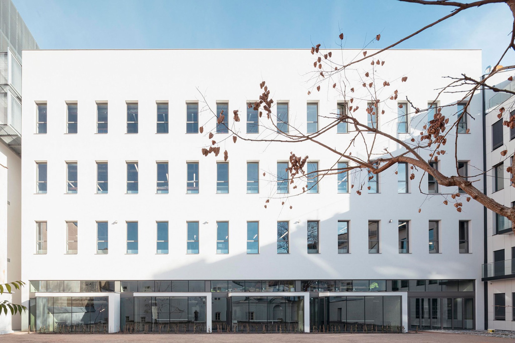Technology Centre by Projektový ateliér UMPRUM. Photograph by Peter Fabo.