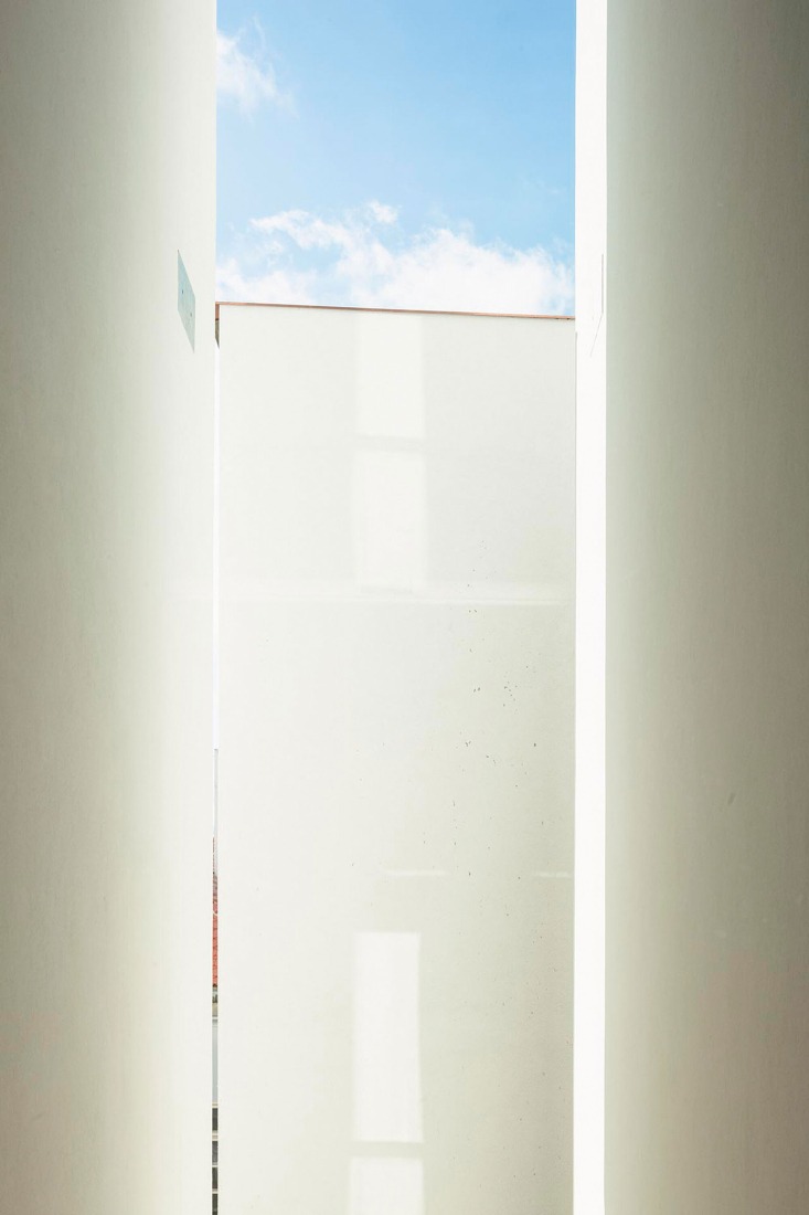 Technology Centre by Projektový ateliér UMPRUM. Photograph by Peter Fabo.
