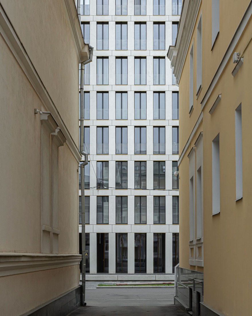"White Khamovniki" by Tsimailo Lyashenko and Partners. Photograph by Anastasia Samoilova.