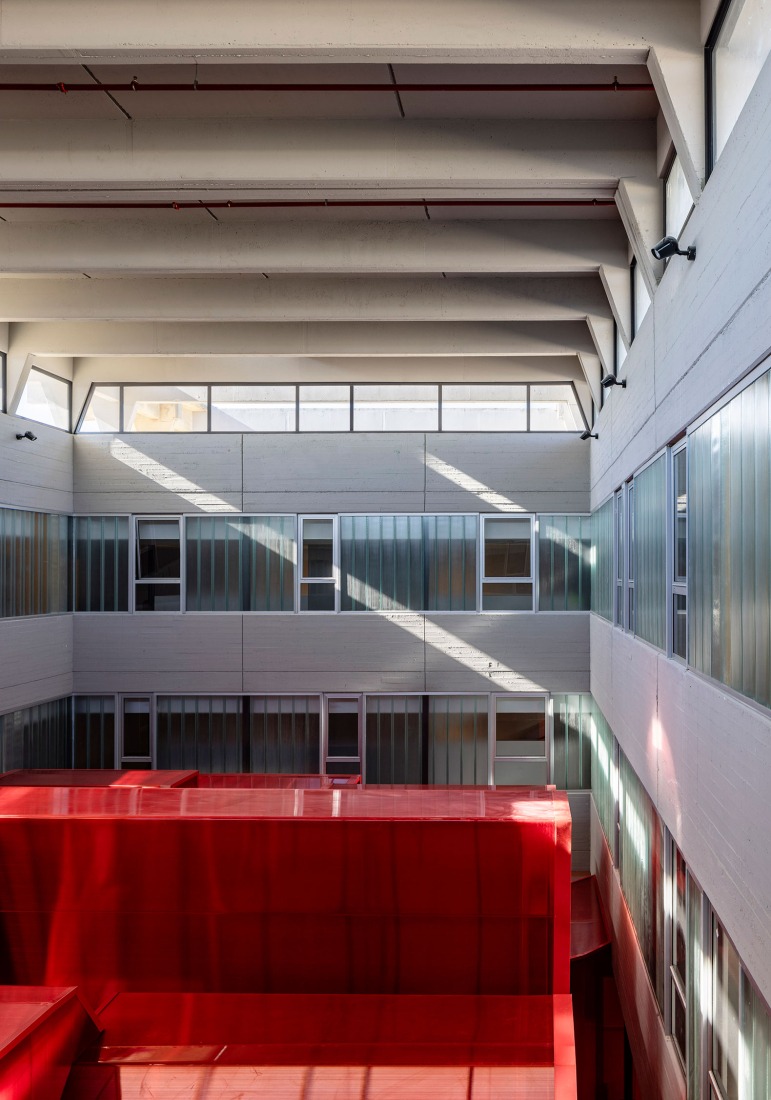 Technological Center - Ashdod by Daniel Azerrad Architects. Photograph by Amit Geron.