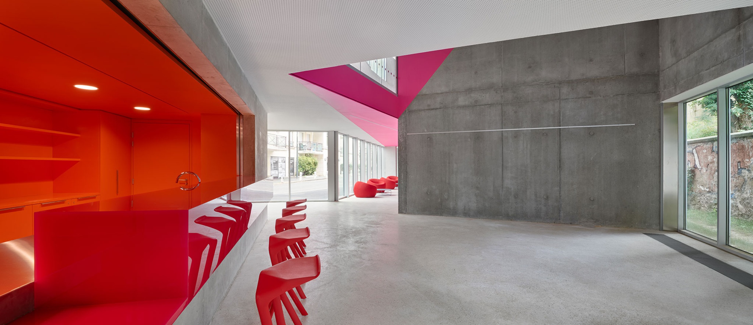 Cultural Centre in Bourg-la-Reine by Dominique Coulon & associés. Photograph by Eugeni Pons.