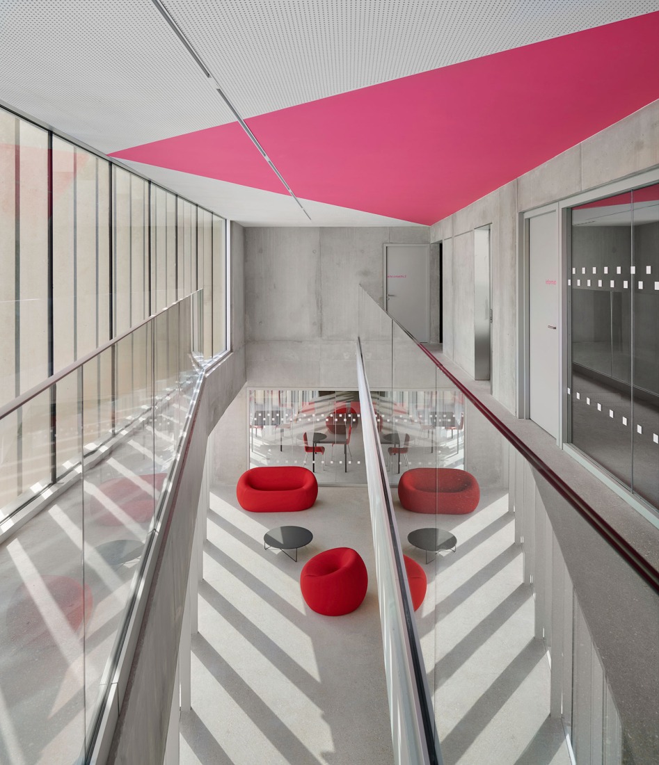 Cultural Centre in Bourg-la-Reine by Dominique Coulon & associés. Photograph by Eugeni Pons.