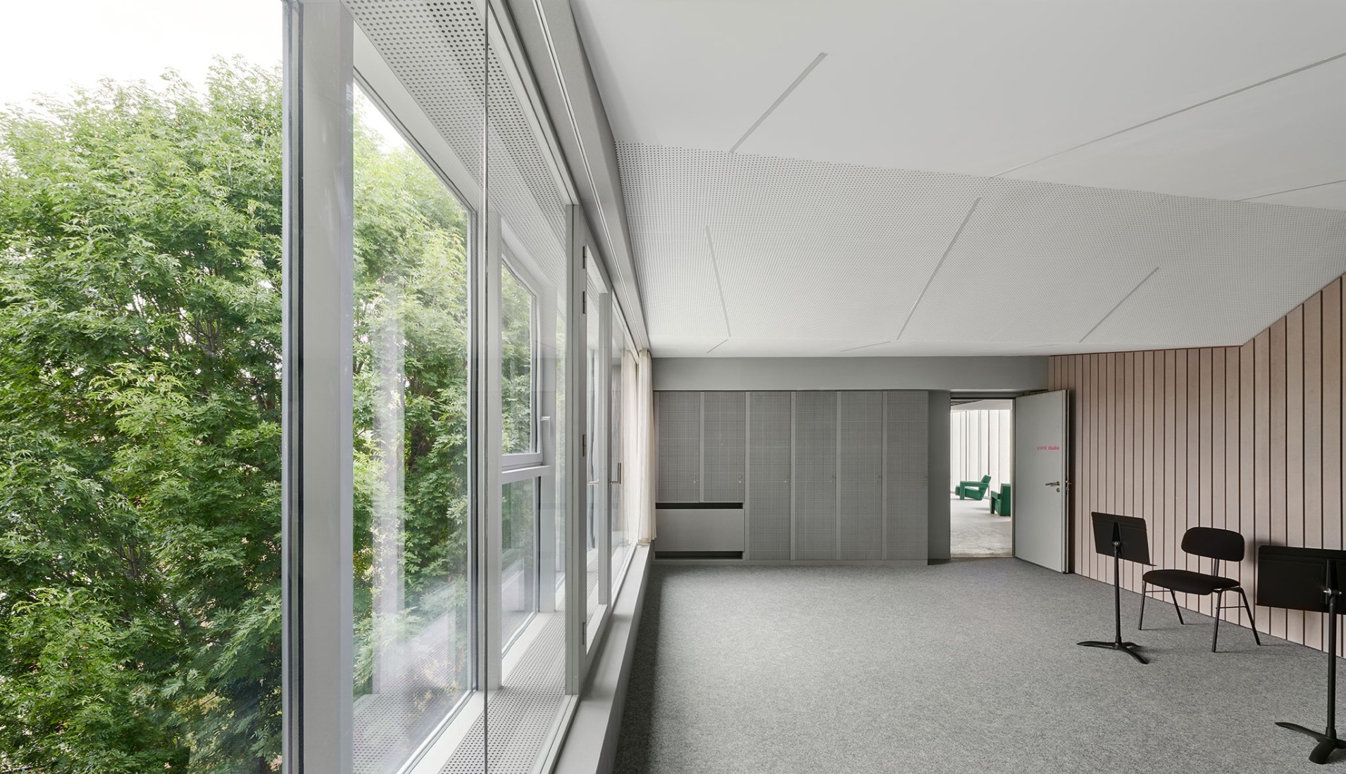 Cultural Centre in Bourg-la-Reine by Dominique Coulon & associés. Photograph by Eugeni Pons.