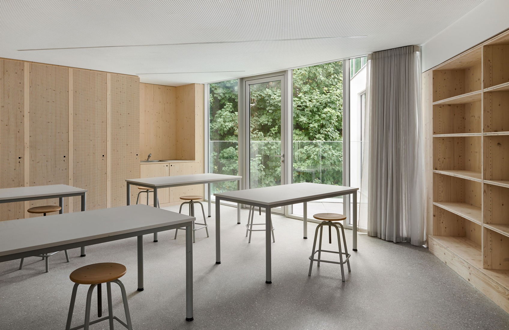 Cultural Centre in Bourg-la-Reine by Dominique Coulon & associés. Photograph by Eugeni Pons.
