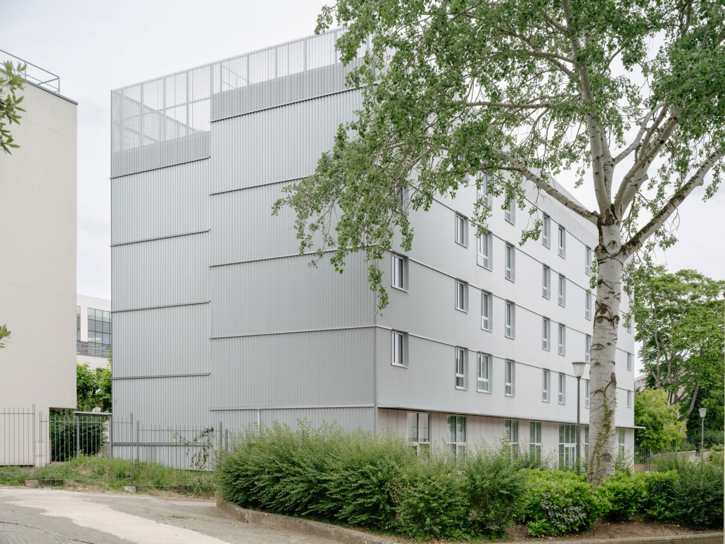 Student residence in Cergy by graal. Photograph by Giaime Meloni.