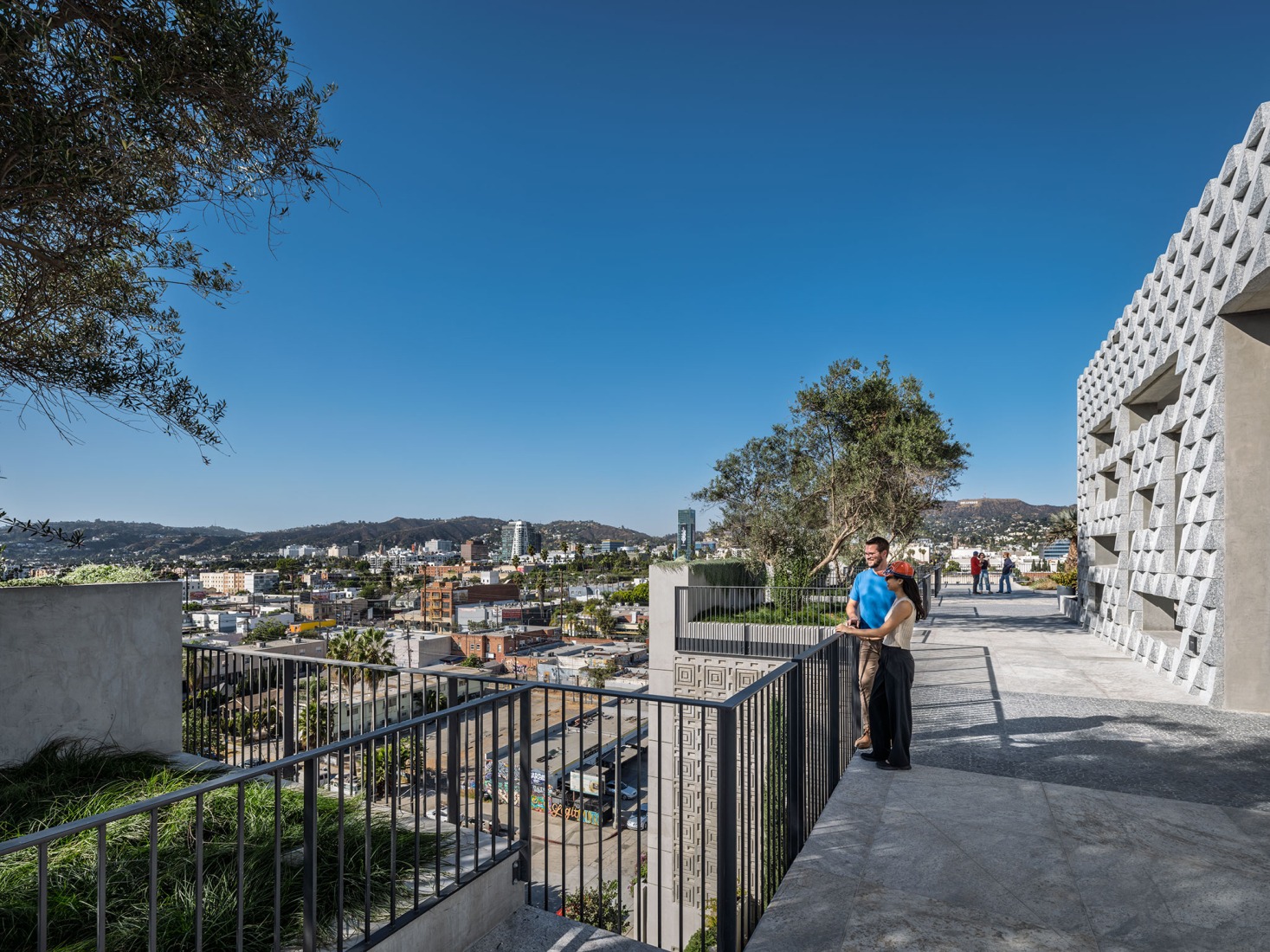 Hollywood Forever Cementery by Lehrer Architects + Arquitectura y Diseño. Photograph by Tim Griffith.