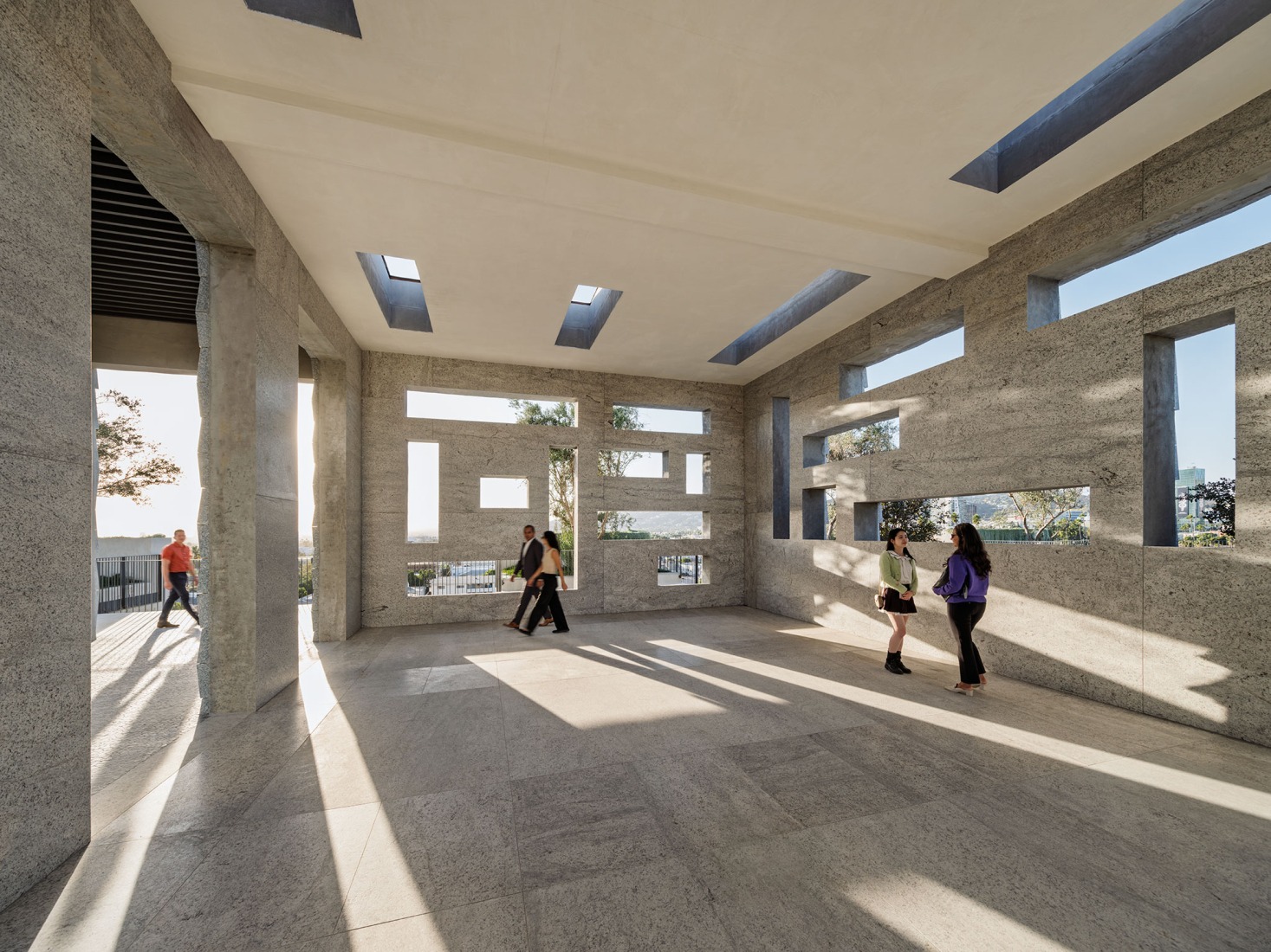 Hollywood Forever Cementery by Lehrer Architects + Arquitectura y Diseño. Photograph by Tim Griffith.