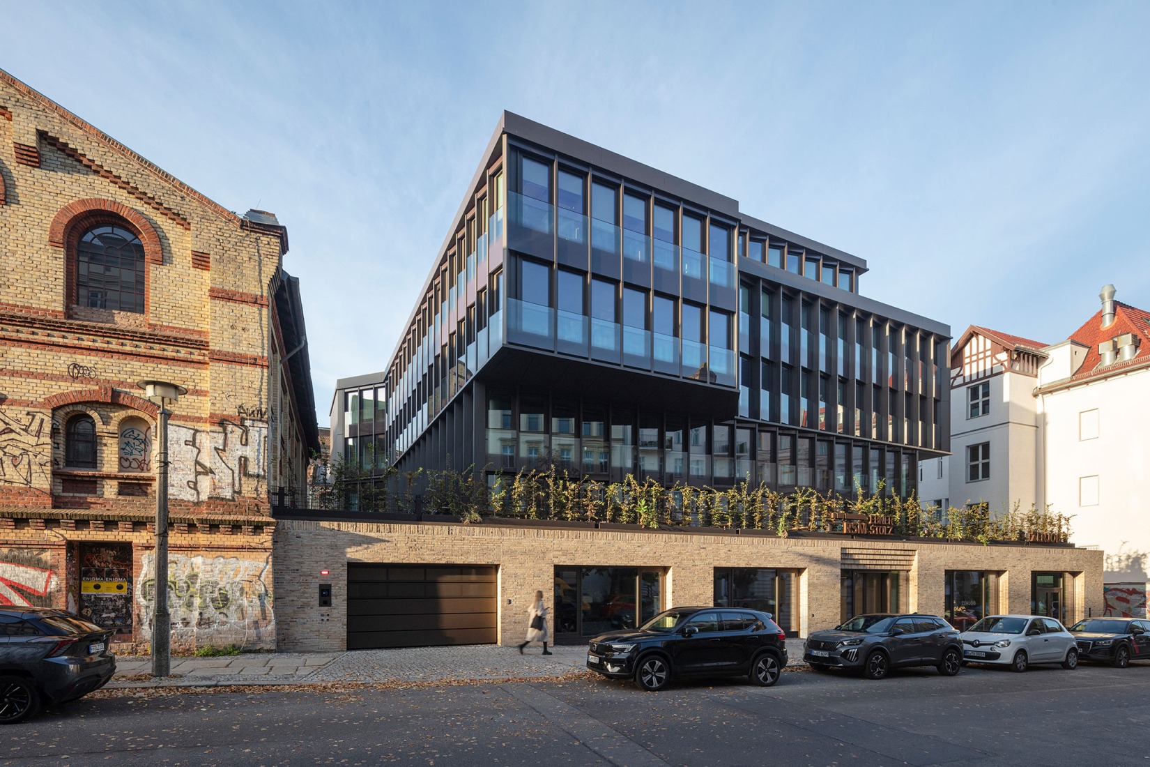 Edificio de oficinas SAB por Tchoban Voss Architekten. Fotografía por HG Esch.