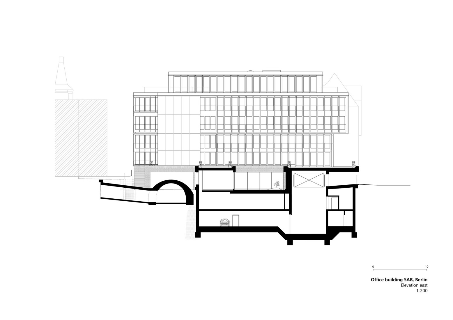Alzado Este. Edificio de oficinas SAB por Tchoban Voss Architekten.