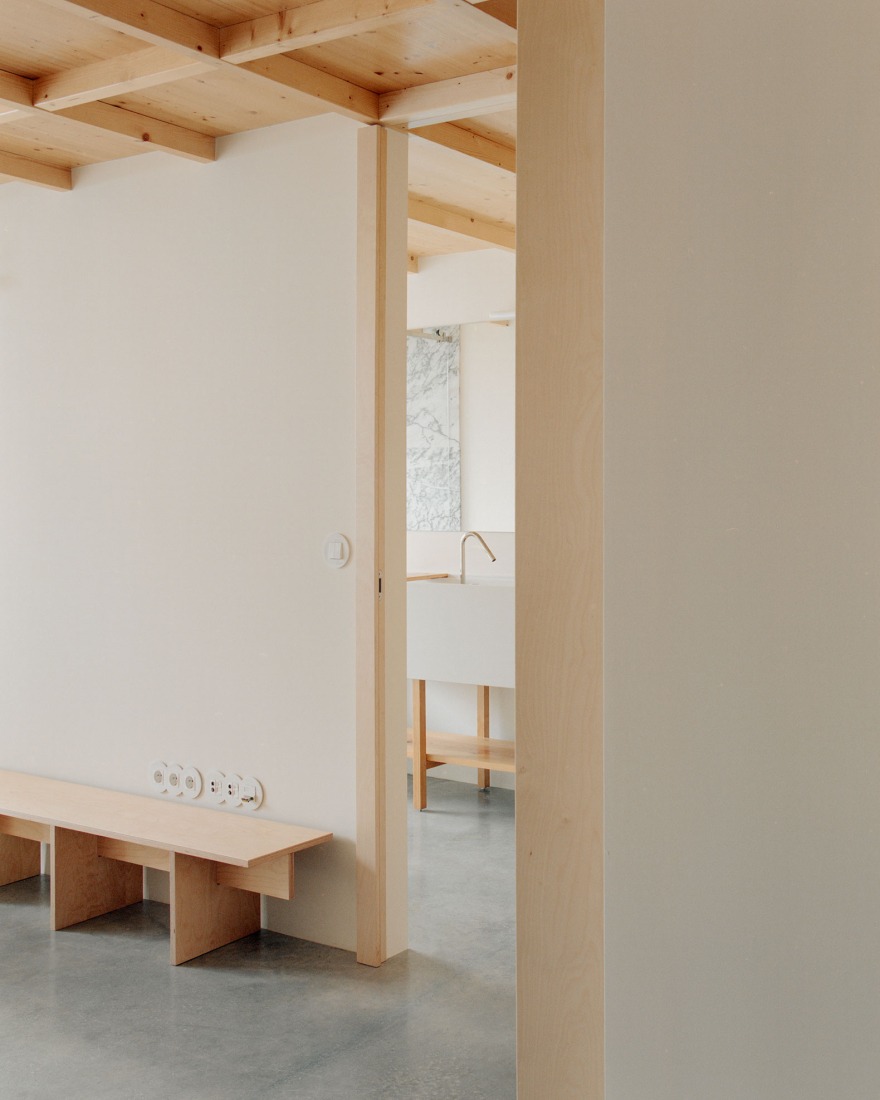 Gago Green House by Bruno Dias Arquitectura. Photograph by Hugo Santos Silva. 