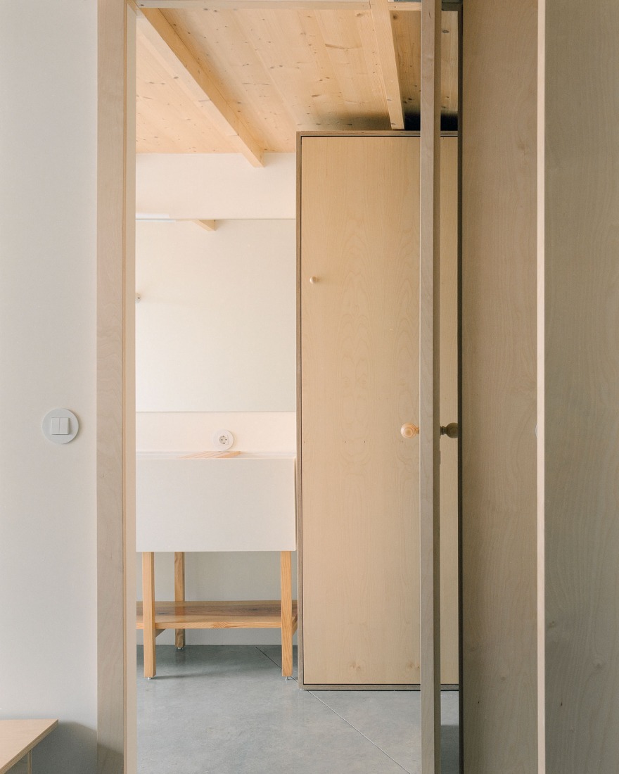 Gago Green House by Bruno Dias Arquitectura. Photograph by Hugo Santos Silva. 