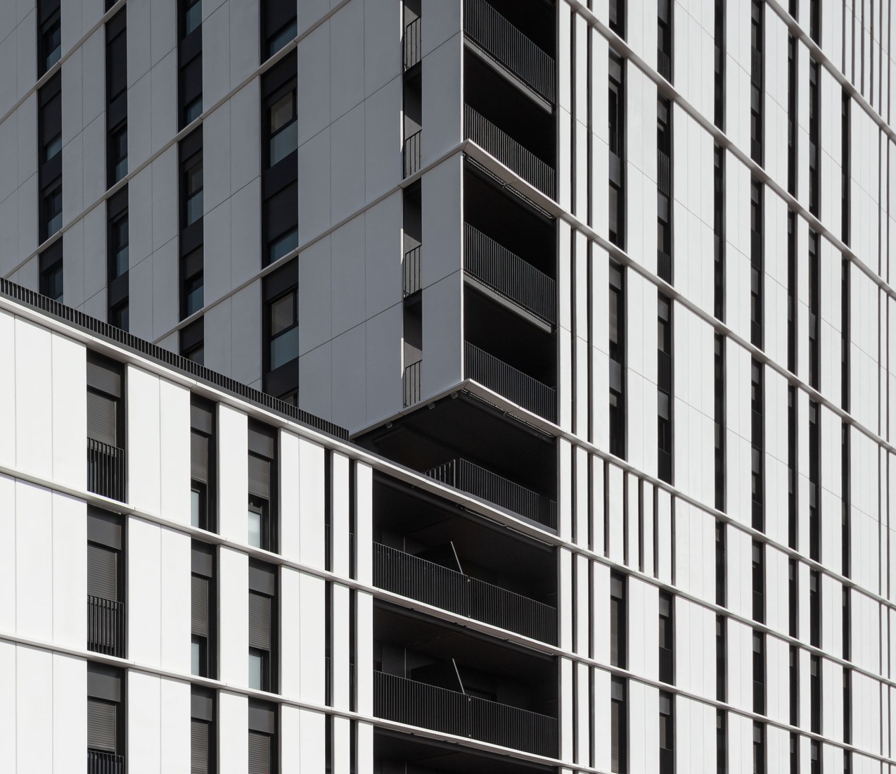 Torre residencial Bagaria por Bxd arquitectura. Fotografía por Aleix Bagué.