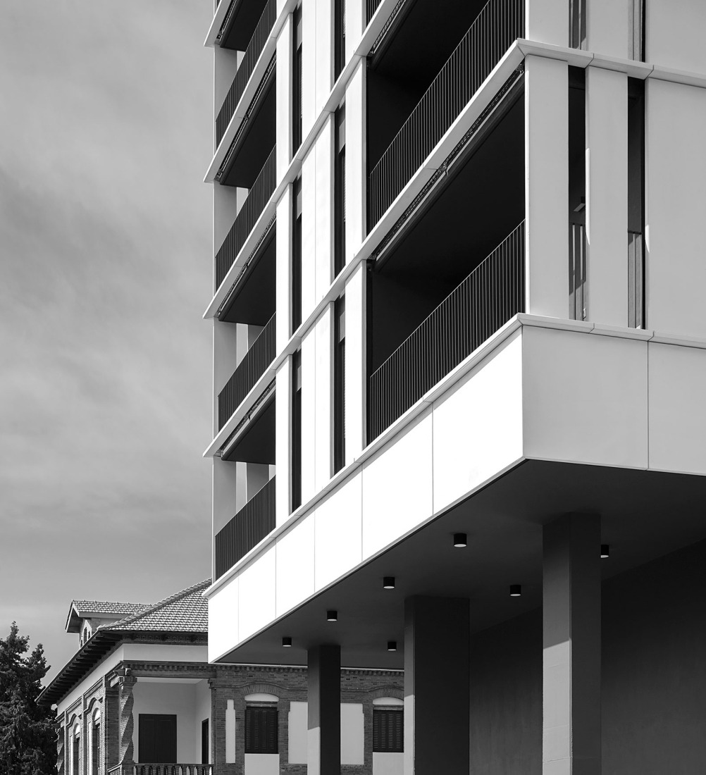 Torre residencial Bagaria por Bxd arquitectura. Fotografía por Aleix Bagué.