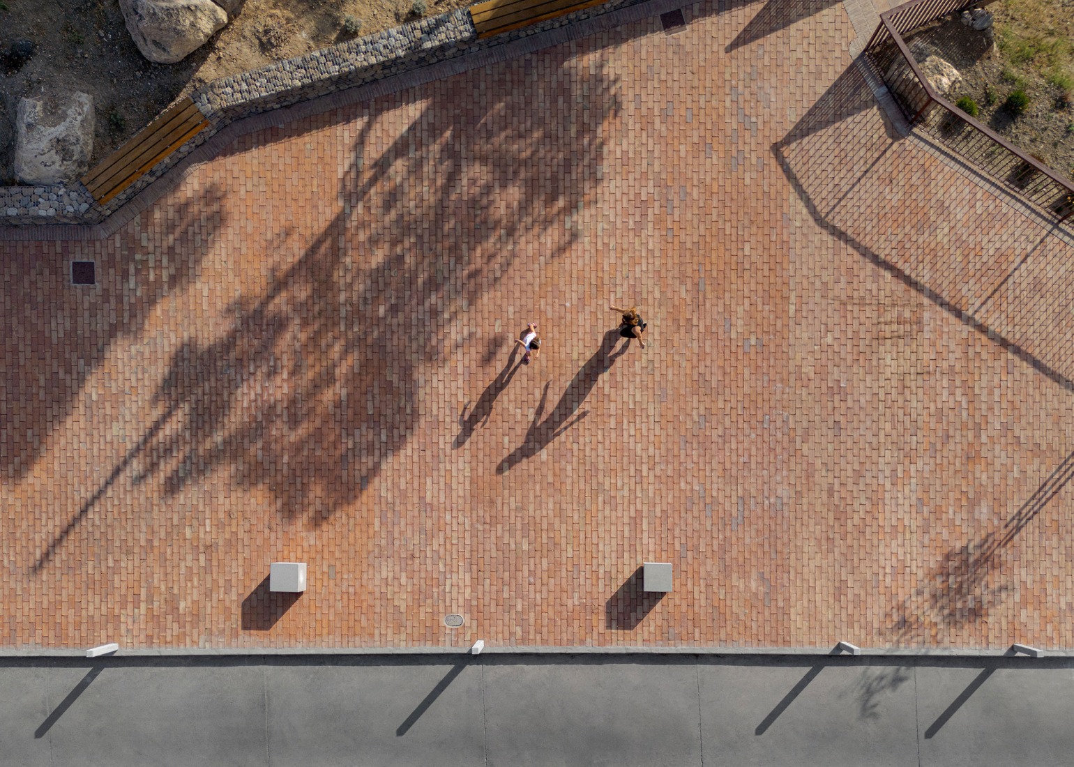 Jardín mirador por Terral Arquitectos. Fotografía por Fernando Gómez Mateos.