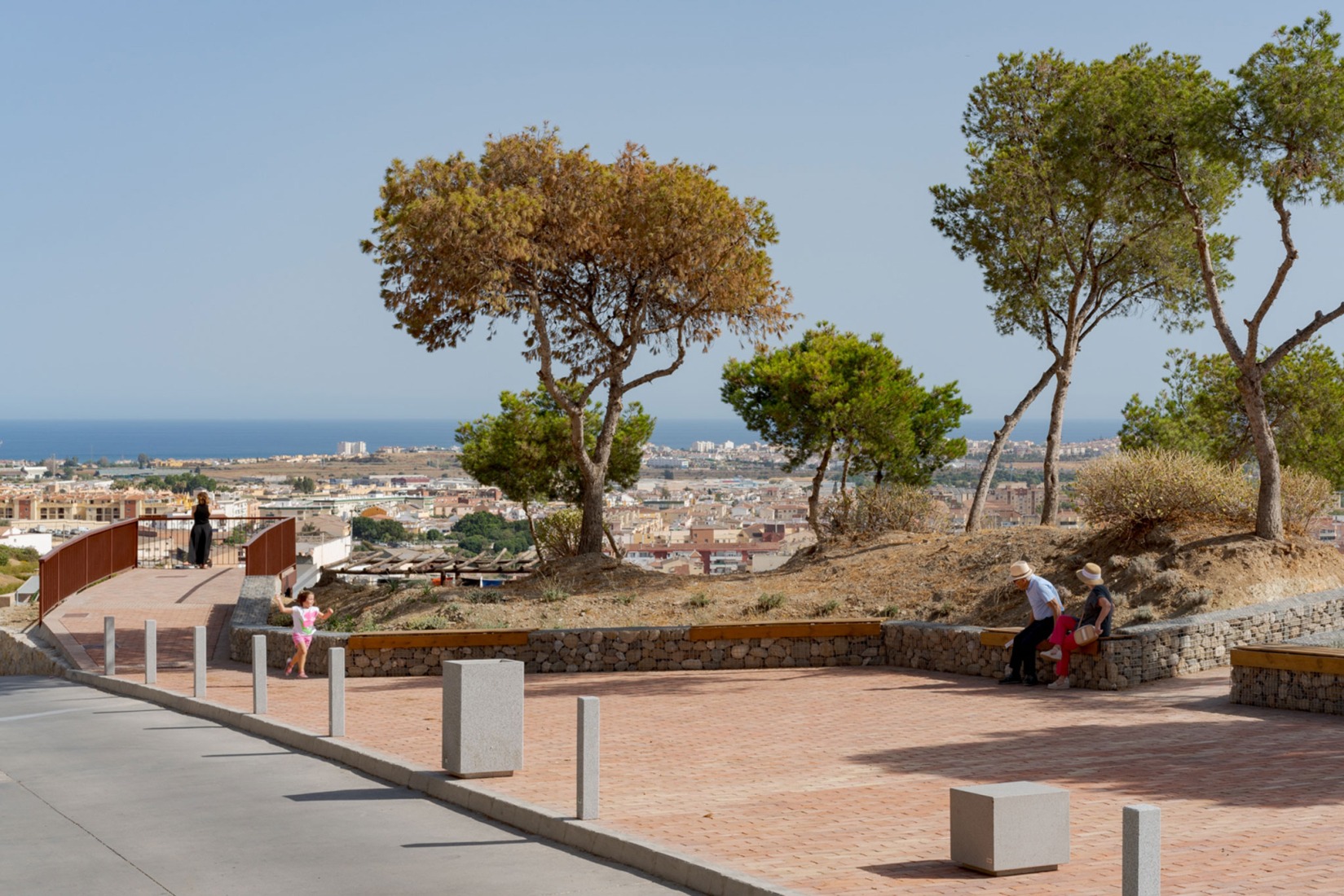 Jardín mirador por Terral Arquitectos. Fotografía por Fernando Gómez Mateos.