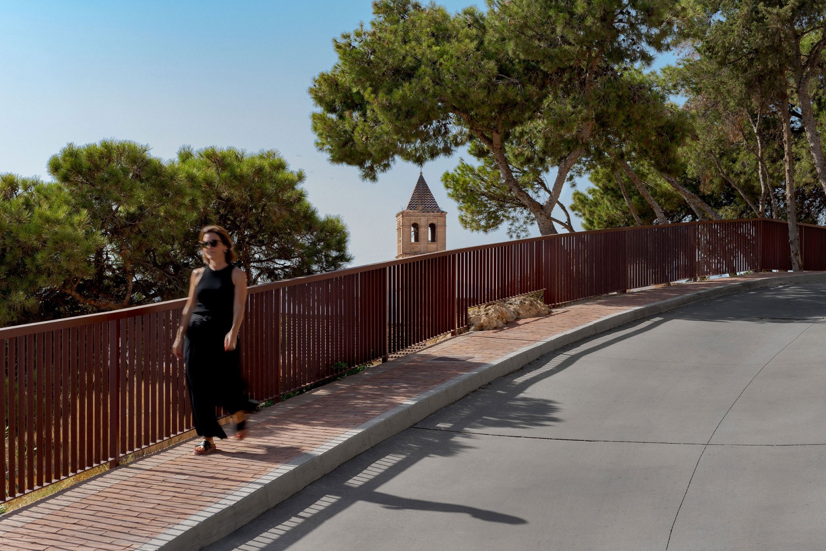 Jardín mirador por Terral Arquitectos. Fotografía por Fernando Gómez Mateos.