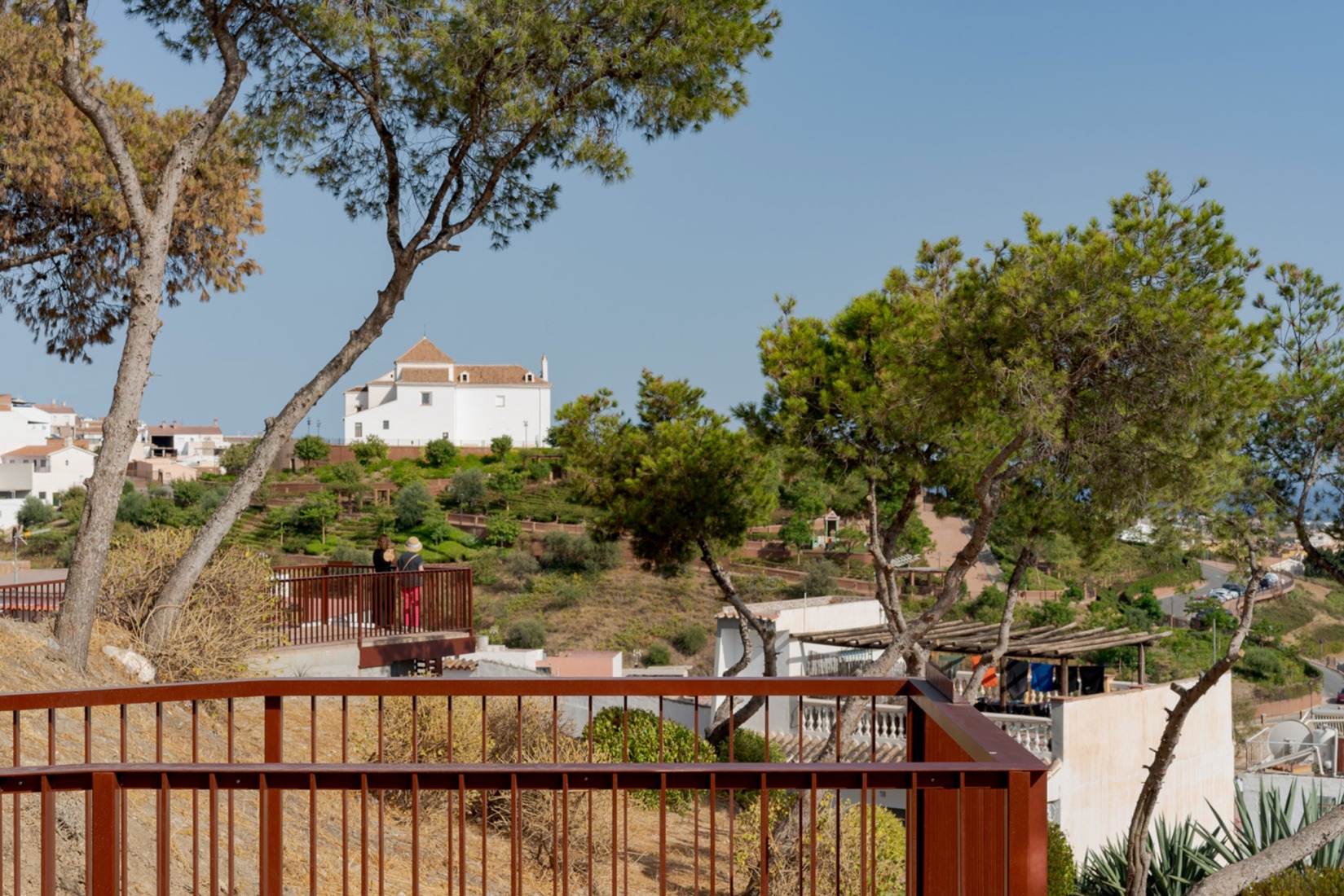 Jardín mirador por Terral Arquitectos. Fotografía por Fernando Gómez Mateos.