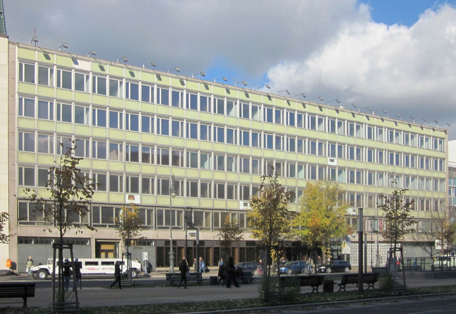 The building at 70-72, Unter den Linden in Berlin, former headquarters of the Polish embassy proj.: by Emil Leybold, Christian Seyfarth. Photograph by Jörg Zägel. Wikimedia Commons by CC BY-SA 3.0