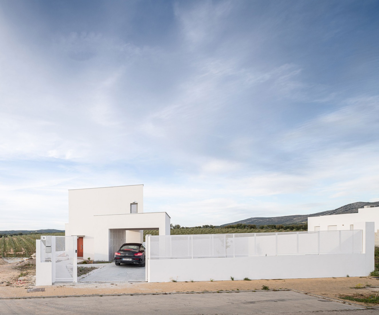 Accordion House by FORarquitectura. Photograph by Juanca Lagares.