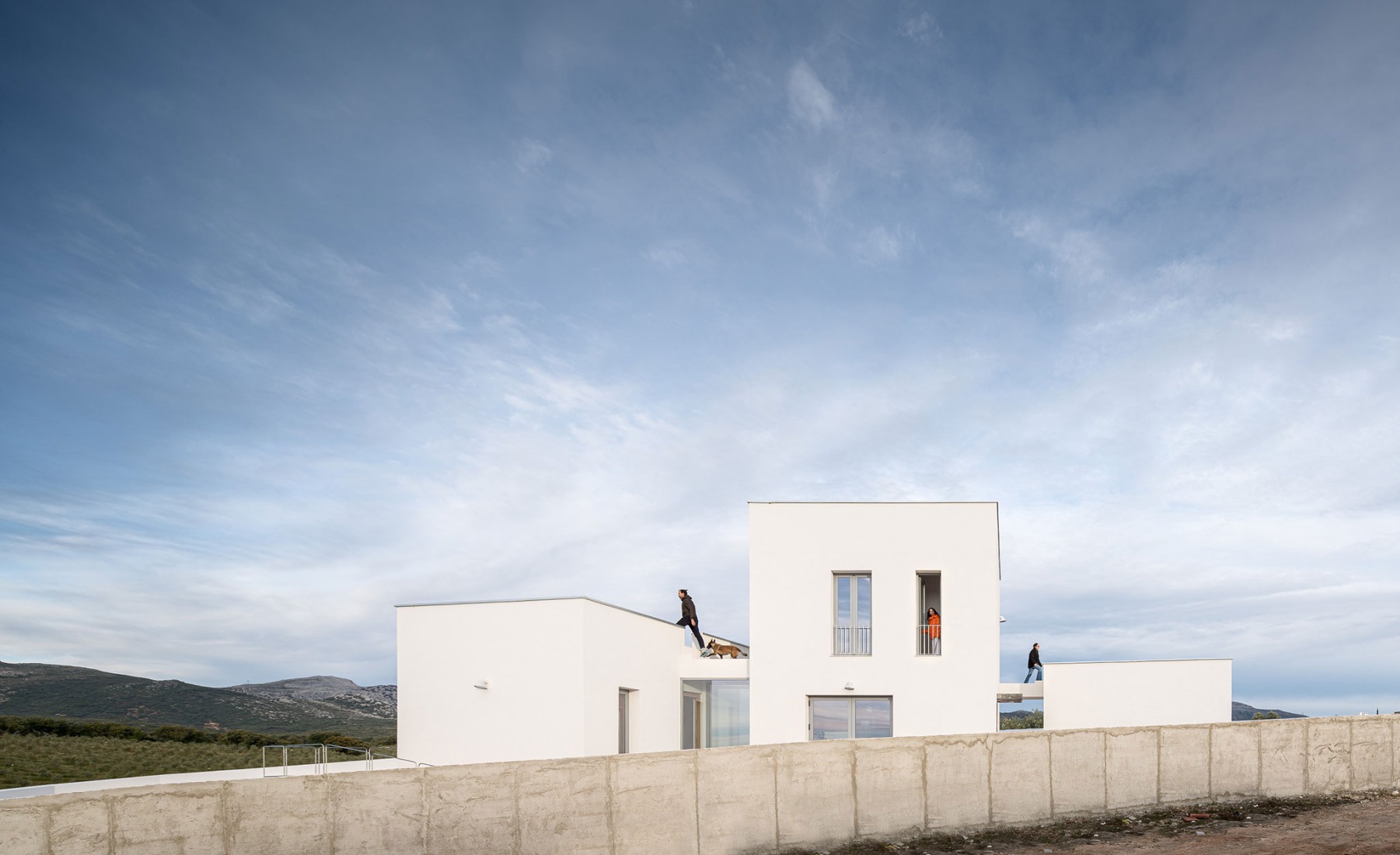 Accordion House by FORarquitectura. Photograph by Juanca Lagares.