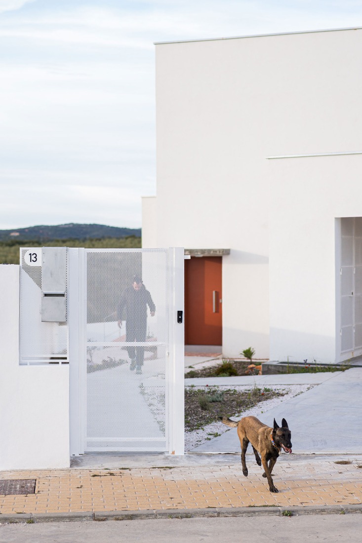 Accordion House by FORarquitectura. Photograph by Juanca Lagares.