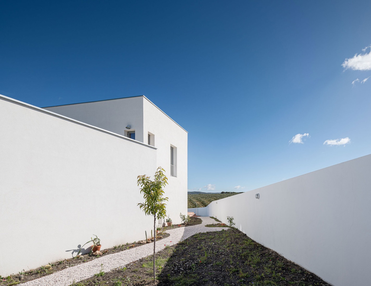 Accordion House by FORarquitectura. Photograph by Juanca Lagares.